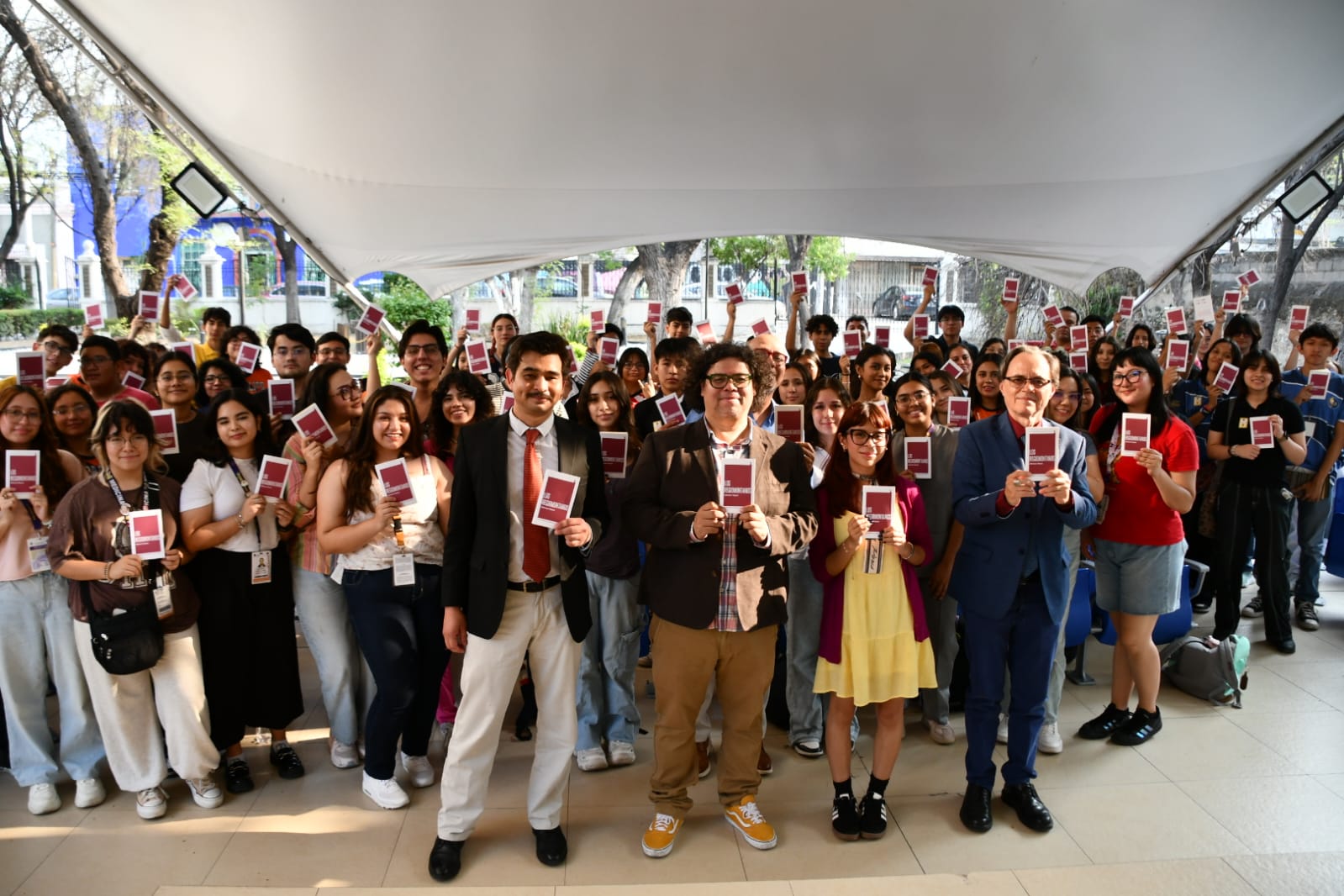 Los Regiomontanos es presentado en plaquette en el inicio del Festival Alfonsino 2025