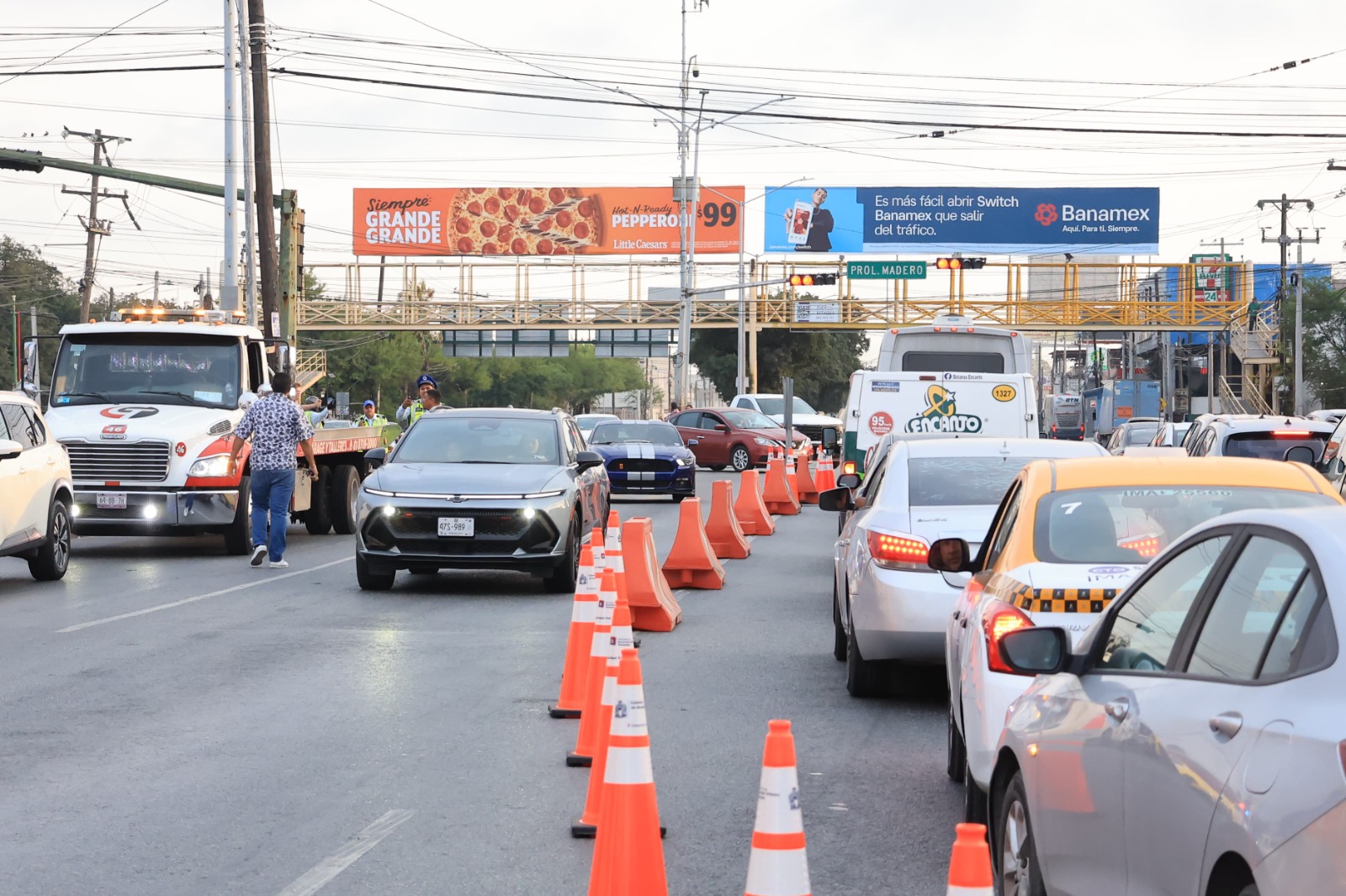Ajusta Monterrey carril reversible, podría extenderse hasta Guadalupe