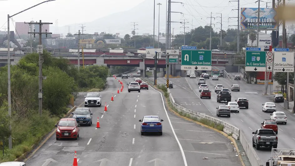 Arranca operación del carril reversible en Morones Prieto como alternativa vial