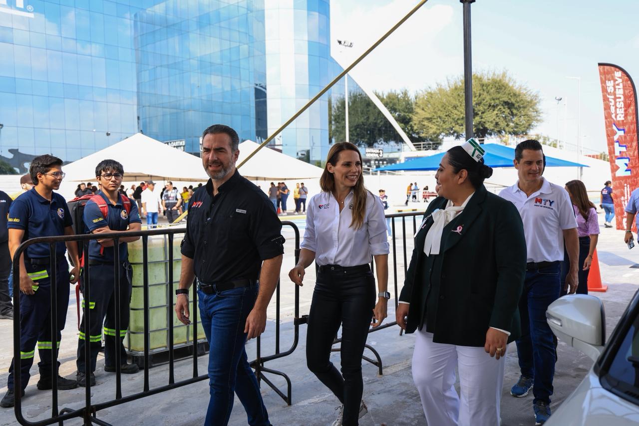 Supervisa Adrián gran afluencia a jornada de vacunación