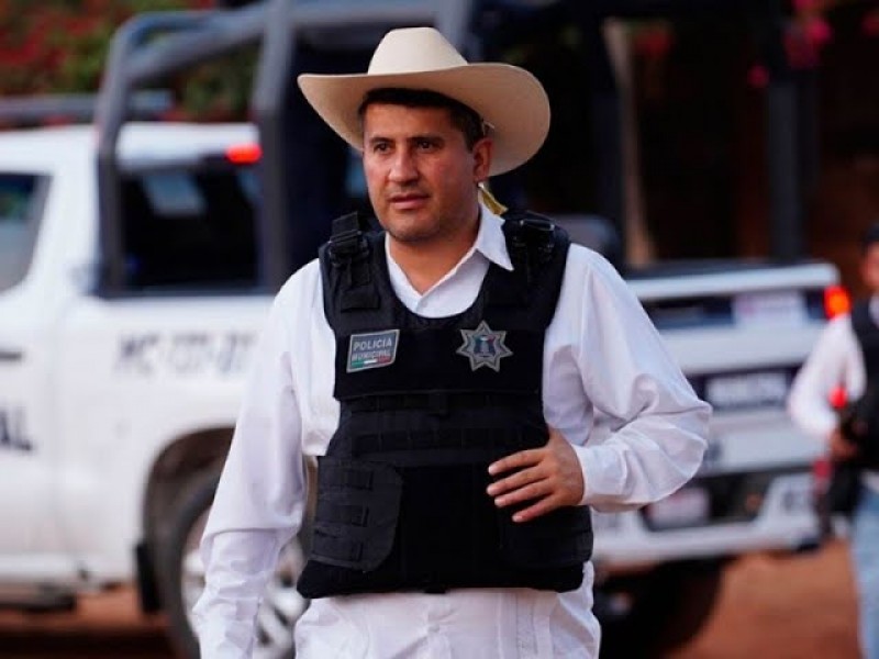 Detienen a siete custodios de Carlos Manzo por complicidad en el asesinato