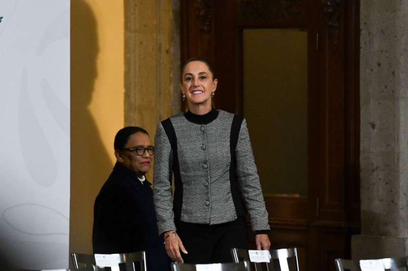 Sheinbaum confirmó que Gertz va a una embajada y reconoció que espera renovación y más coordinación en la Fiscalía